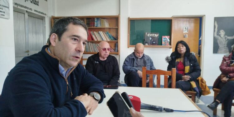 Luque se reunió con jubilados en Puerto Madryn por la crítica situación ante las deficiencias en PAMI y Prosate