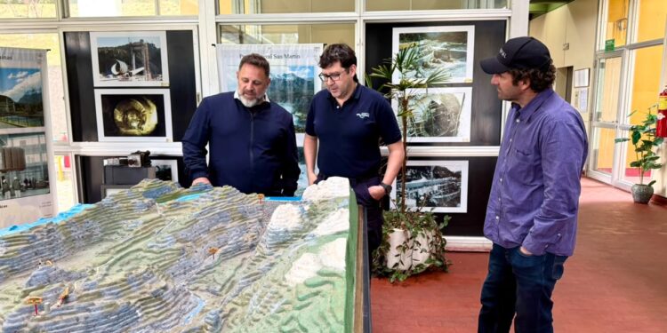 Glinski recorrió Futaleufú y adelantó que trabaja en un proyecto para que la nueva concesión beneficie a los chubutenses