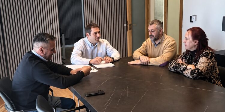 Luque recibió a referentes de Intercargo y advirtió que el cierre en el aeropuerto de Comodoro pone en riesgo servicios clave para toda la región