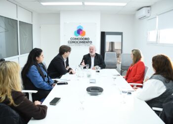 Representantes de Nación visitaron Comodoro Conocimiento para conocer los programas tecnológicos y de innovación educativa