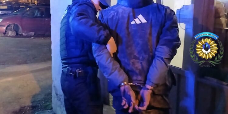 Detenido en Comodoro Rivadavia por daños, amenazas de muerte e intento de usurpación