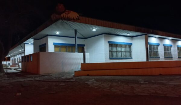 Violencia escolar en Puerto Madryn: un padre ingresó con un cuchillo a reclamar por su hijo