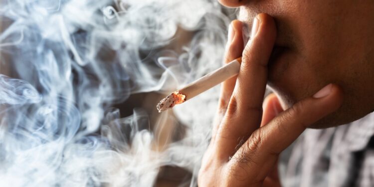 Fumadores reconocen el riesgo de cáncer pero desconocen los daños cardíacos del tabaco