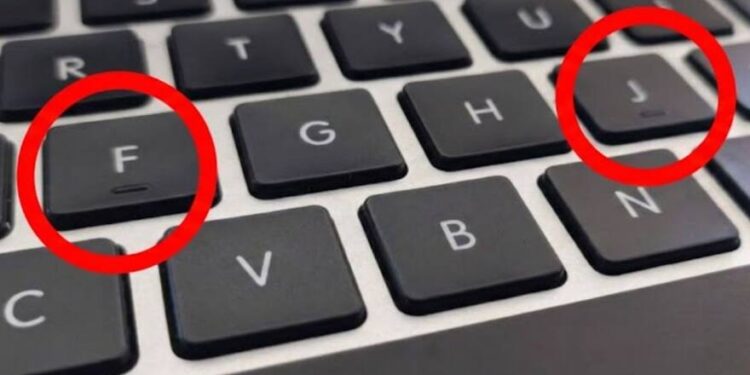 Guías táctiles para escribir sin mirar con las teclas F y J