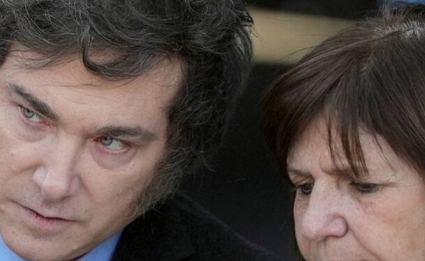 A Milei y Bullrich los frenó el trapo de Malvinas