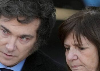 Milei y Bullrich a los gritos, Caputo fuera de la comunicación del Gobierno