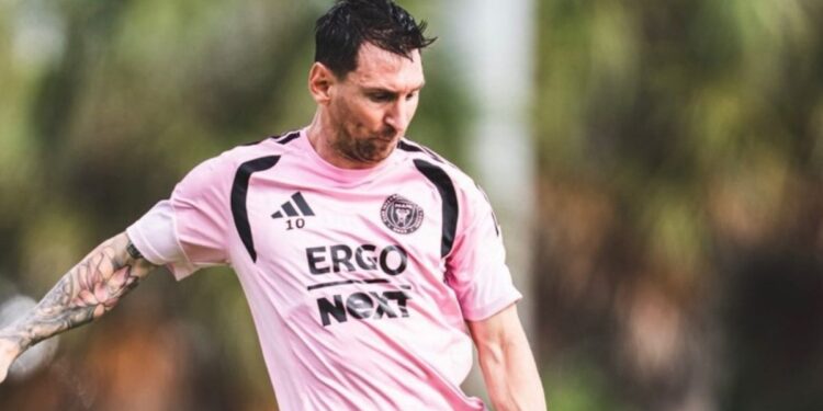 Lionel Messi regresó a Estados Unidos tras despedir a su padre