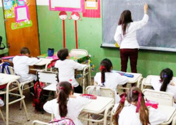 Argentina obtuvo sus peores resultados en las pruebas PISA 2025