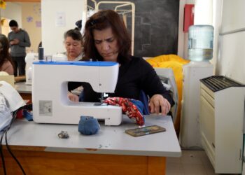 El Centro de Promoción Laboral impulsa capacitaciones textiles con salida laboral rápida