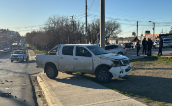 Choque en avenida Rivadavia dejó un conductor lesionado