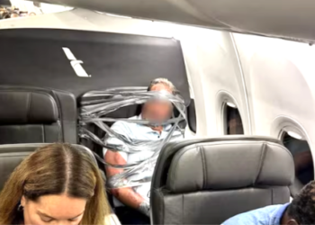 Pasajero ebrio desató caos en vuelo de American Airlines
