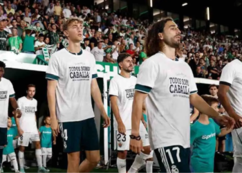Polémica en España, críticas a Mbappé, Vinicius y Konaté por gesto en apoyo a Ceuta