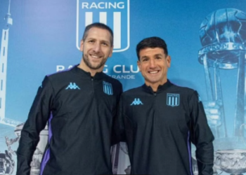 Juan Pablo Vojvoda renunció como DT de Racing tras la eliminación en Copa Argentina