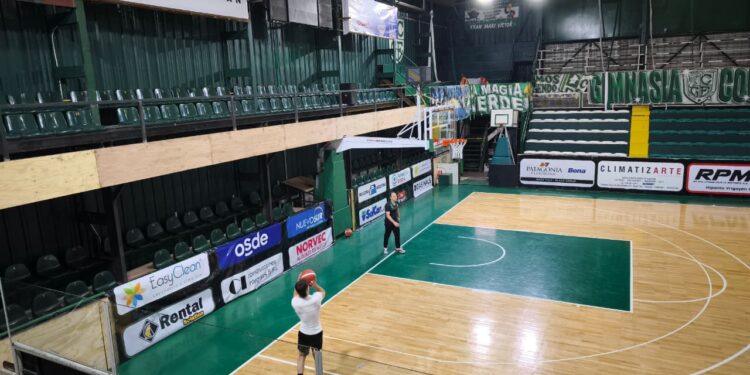 El Socios Fundadores avanza con nuevas obras y recibió la visita de la FIBA