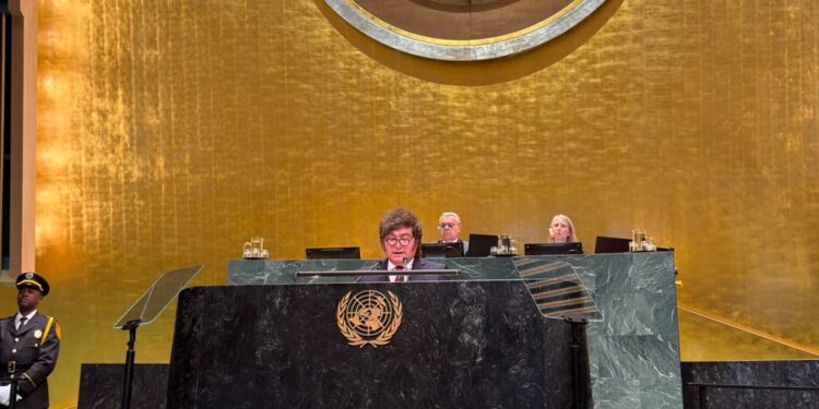  Milei cuestionó a la ONU por su inacción ante disputa por islas Malvinas, defendió a Israel y habló de genocidio durante la pandemia