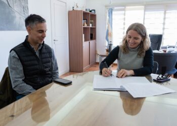 Rada. Tilly: se firmó el contrato para finalizar el Plan de Pavimentación Urbana de 77 cuadras