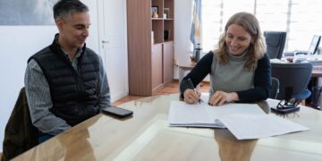 Rada. Tilly: se firmó el contrato para finalizar el Plan de Pavimentación Urbana de 77 cuadras