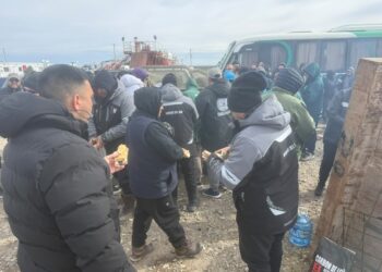Camioneros: Trabajadores de PECOM en alerta y preocupados en la defensa de sus trabajos