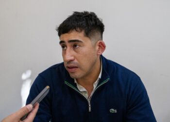 Hernández adelantó que quien no haya construido en 10 años se les quitará el terreno