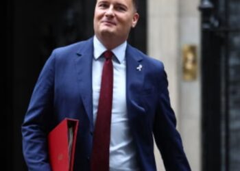 Ministro de Defensa británico replica a Milei que las islas disputadas son del Reino Unido