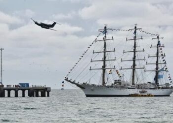La Armada sortea lugares para recibir a la Fragata Libertad