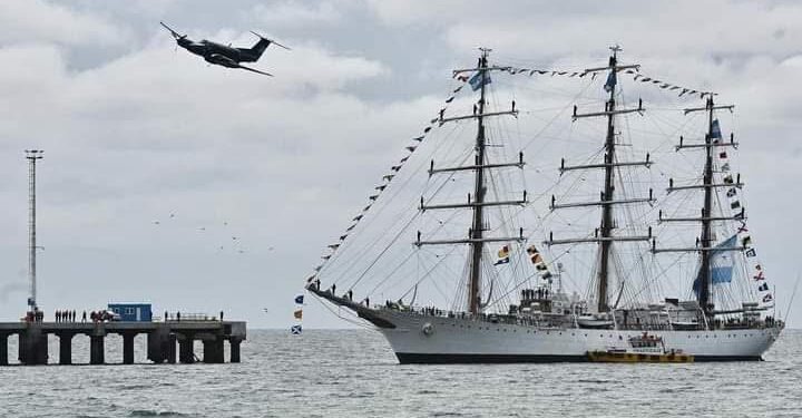 La Armada sortea lugares para recibir a la Fragata Libertad