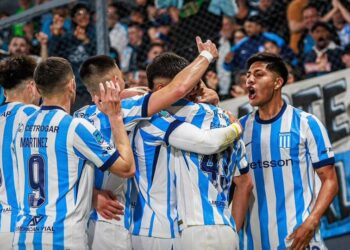 Racing volvió al triunfo: venció 3-1 a Sarmiento en Avellaneda