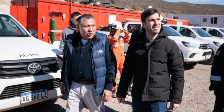 Ávila encabezó junto al Gobernador la recorrida donde se reactivó la Perforación en ‘El Tordillo’