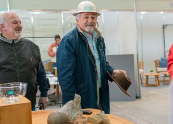 Macharashvili recorrió el armado de la 12° Expo Industrial en el Predio Ferial
