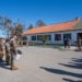 La SCPL avanza con la instalación de luminarias LED en el barrio Fortín Chacabuco para brindar alumbrado público a más de 120 familias