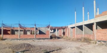 Provincia reactiva la obra de la Escuela 7717 de Comodoro y comienza a saldar un reclamo de larga data
