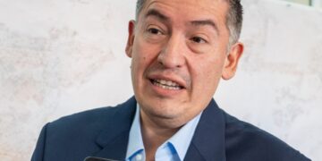 Barría reclamó mayor presencia de Nación en Chubut y pidió que la provincia gestione más obras para Comodoro