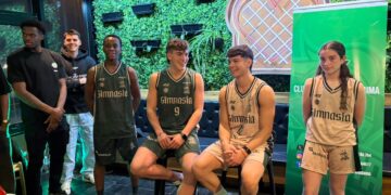 Gimnasia presentó su nueva indumentaria y se prepara para estrenar un renovado Socios Fundadores