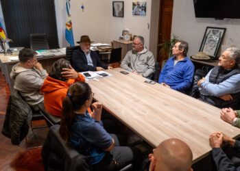 Macharashvili recibió a la dirigencia deportiva para avanzar en la puesta en valor del Albergue Municipal Evita