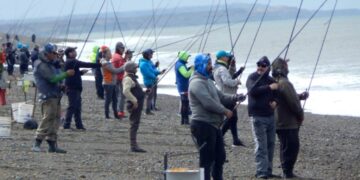 El Club de Pesca de Rawson reparte $500.000 en la «Fiesta del Pejerrey Patagónico»
