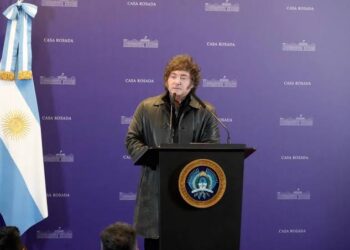 Milei da una curiosa «master class» de Malvinas, pero el oro no aparece