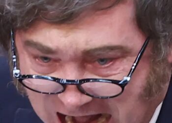 Milei de nuevo a Estados Unidos y a insulto sucio contra periodistas