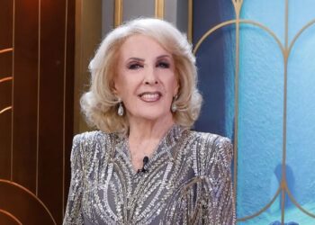Juana Viale confirmó que Mirtha Legrand “está mejorando muy bien”