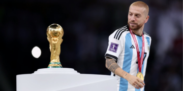 Papu Gómez inicia una nueva etapa en Emiratos Árabes tras 16 años en Europa