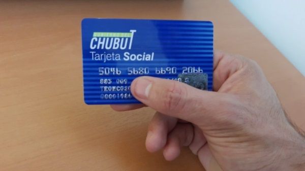 Una tarjeta de $100.000 para medicamentos en Chubut