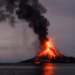 Erupción del Anak Krakatoa paraliza aeropuertos y afecta a 270.000 pasajeros