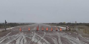 Las lluvias mantienen cerrados accesos a Península Valdés y Punta Tombo