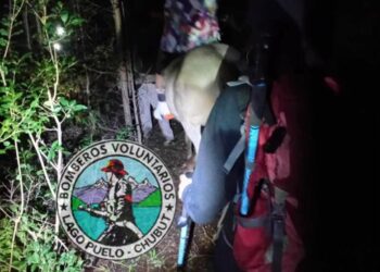 Rescatan a una mujer lesionada tras varias horas de operativo en el cerro Morrudo
