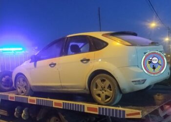 Recuperan en Puerto Madryn un auto robado en Trelew y hallan pertenencias en su interior
