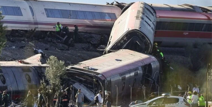 Revelan audios previos al choque de trenes en España y apuntan a una orden clave de la torre de control