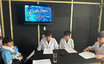 La Escuela 155 inauguró un estudio de radio y streaming en homenaje a Carlos Omar