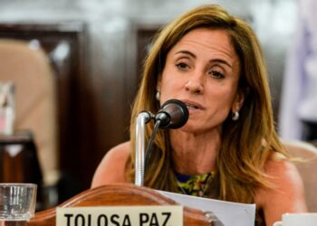 Tolosa Paz participará en Comodoro de un plenario regional del peronismo para debatir el futuro productivo de la Patagonia