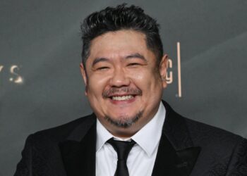 Murió Eric Bauza, la voz que dio vida a los clásicos de Looney Tunes