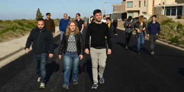 Plan Galina: Torres supervisó la pavimentación de 77 cuadras en Rada Tilly