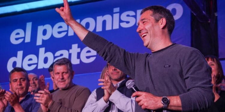 Luque cerró el multitudinario encuentro de Peronismo Federal en Comodoro